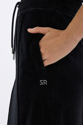Long velvet skirt Black details view 2