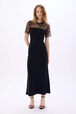 Robe en dentelle Noir vue portée de face
