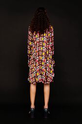 Robe courte motif Mai 68 femme Multico crea vue portée de dos