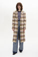 Manteau motif tartan en laine brossé Carreaux écru/lilas vue portée de face