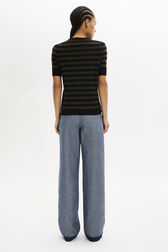 Striped Short-Sleeved Crew Neck Sweater Striped black/khaki back worn view