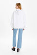 Sweat à capuche oversize multicolore signature femme Blanc vue portée de dos