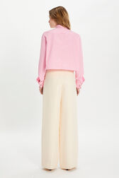 Pantalon à pinces à rayures Pinstripes Ecru/rose vue portée de dos