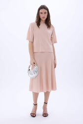 Pull manches courtes à encollure strassée Peach vue portée de face