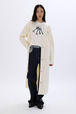 Cardigan long torsadé en laine Ecru vue portée de face