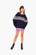 Pull oversize rayé Raye noir/bleu vue portée de face