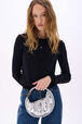 Sac Domino mini en cuir métal effet croco Argent vue portée de face