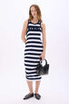 Robe longue col rond à bretelle rayée Raye blanc / bleu vue portée de face