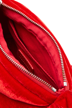 Camera Demi-Pull  mini velvet bag Red details view 2