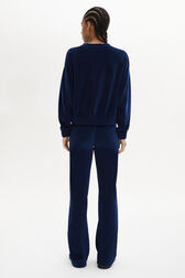 Long-Sleeved Velvet Sweater Blue duck back worn view