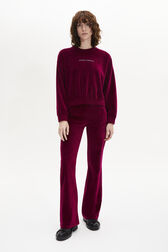 Pull manches longues en velours Framboise vue portée de face