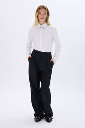 Poplin shirt White front worn view