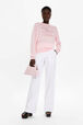 Pull motif strass femme Baby rose vue portée de face