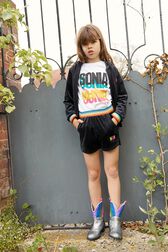 Short fille velours Noir vue portée de face