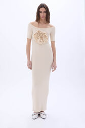 Robe longue col bateau détail fleur Vanilla vue portée de face
