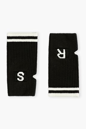 SR Wool Black Mittens Black front view