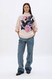 Pull oversize col montant Rose vue portée de face