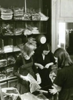 Première boutique Sonia Rykiel à Saint-Germain des Près Première boutique Sonia Rykiel à Saint-Germain des Près