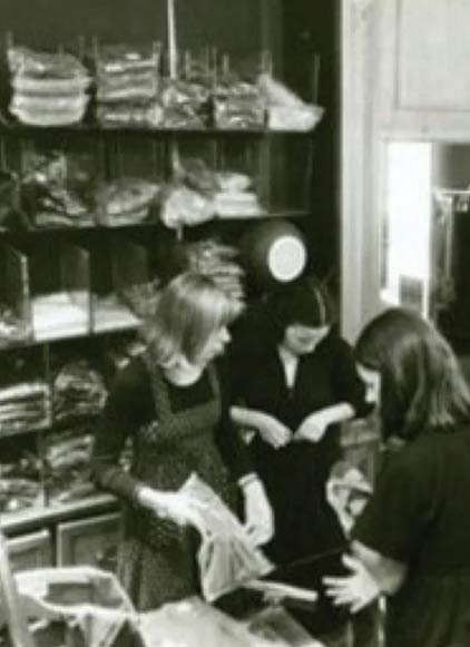 Première boutique Sonia Rykiel à Saint-Germain des Près Première boutique Sonia Rykiel à Saint-Germain des Près