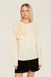 Women Maille - Women Wool Flowers Sweater, Ecru front worn view