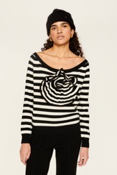 Women Maille - Women Striped Flower Sweater, Black/ecru front worn view