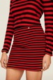 Mini jupe chaussette rayée femme Raye noir/rouge vue de détail 2